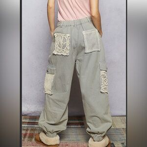371 ❤️ POL gray crochet detail jogger pants